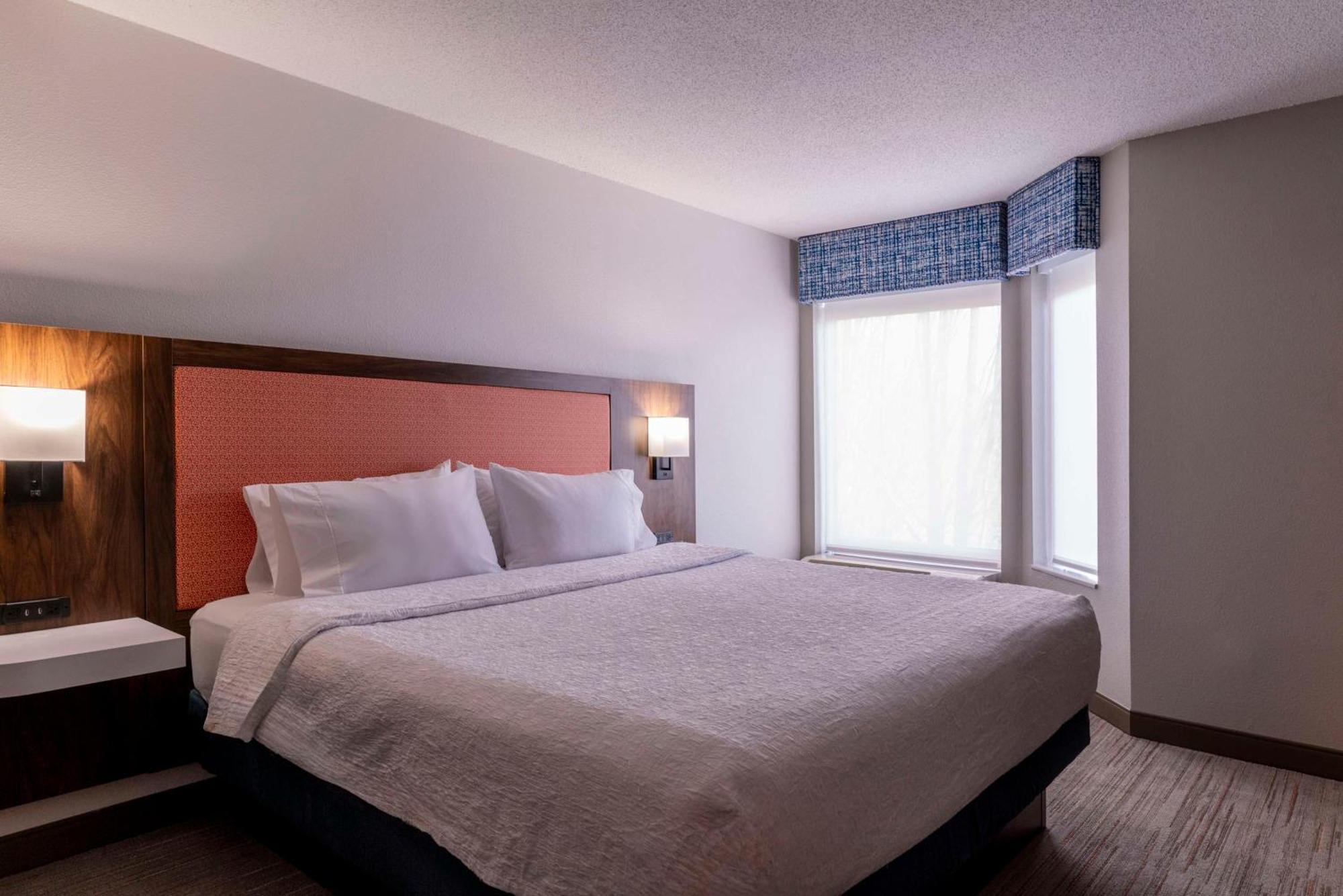 Hampton Inn & Suites St. Louis-Chesterfield Exteriör bild