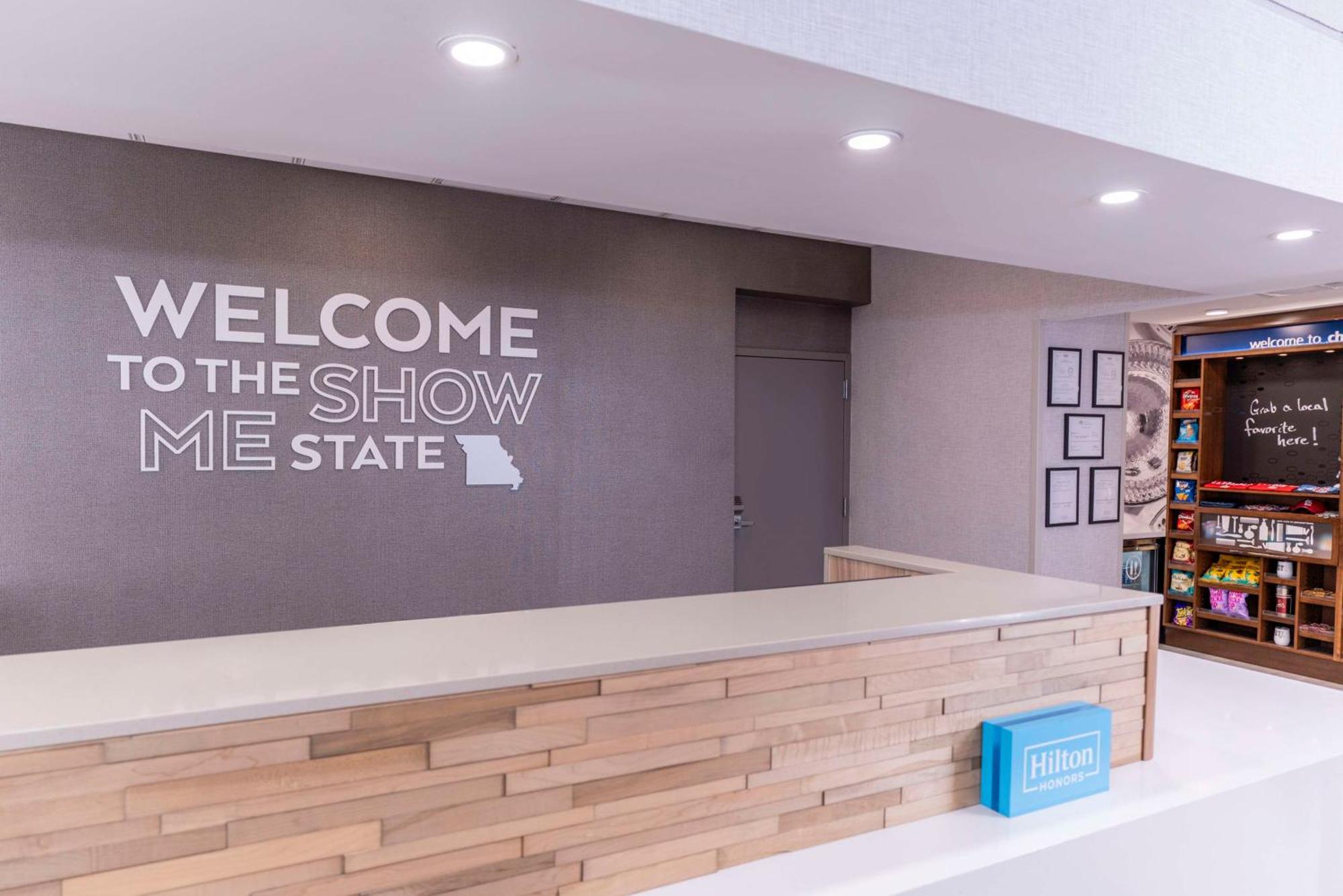 Hampton Inn & Suites St. Louis-Chesterfield Exteriör bild